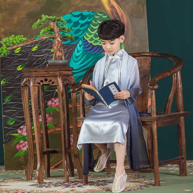 JS蒋硕&肩上云儿童汉服男童