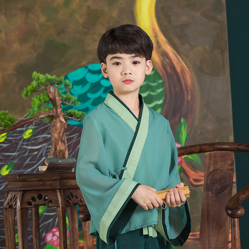 JS蒋硕&肩上云儿童汉服男童