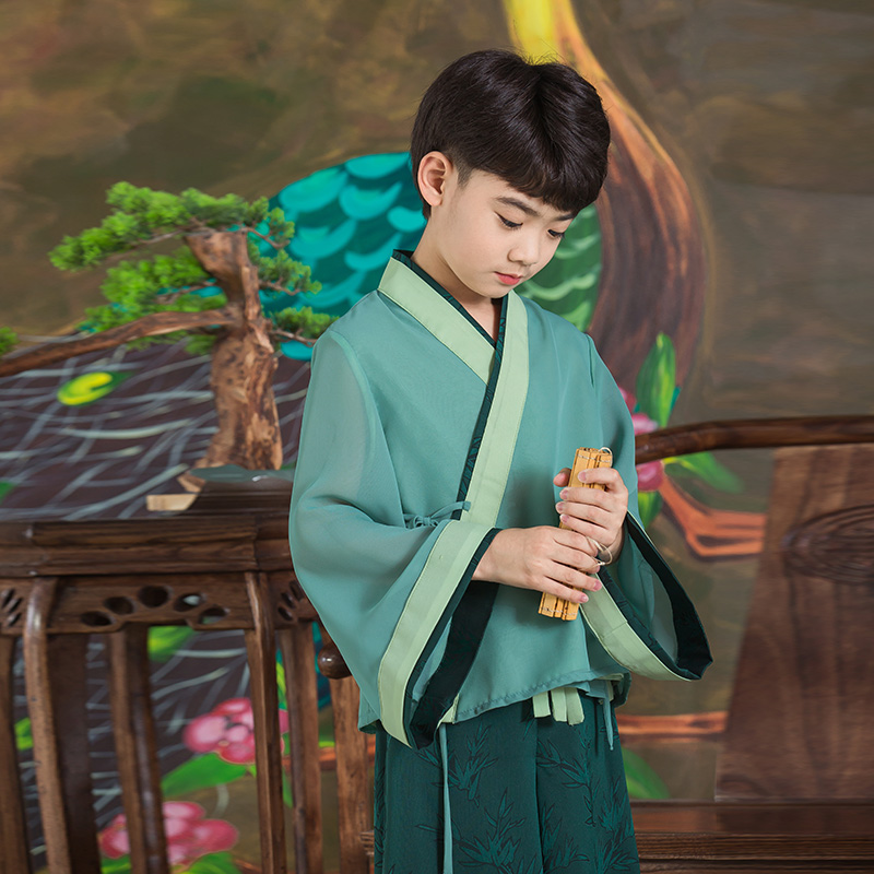 JS蒋硕&肩上云儿童汉服男童