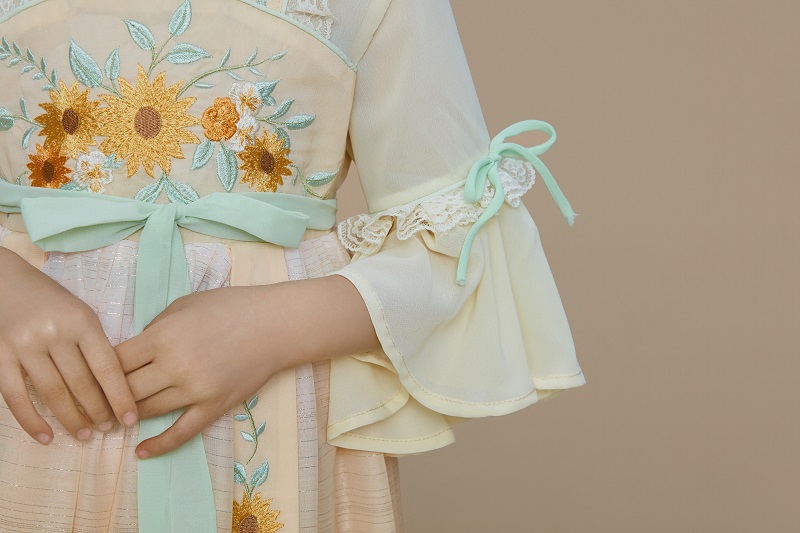 JS蒋硕&肩上云品牌儿童汉服