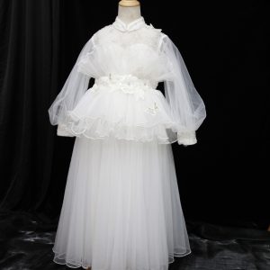 "Jian Shangyun 2025 New Traditional Chinese Style Evening Dress Series for Birthdays"肩上云2025新品国风礼服系列晚礼生日款 (白色大褶)