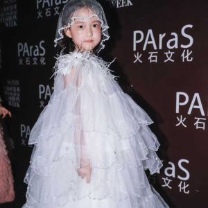 "Jian Shangyun 2025 New Traditional Chinese Style Evening Dress Series for Birthdays"肩上云2025新品国风礼服系列晚礼生日款 (白色珍珠边)