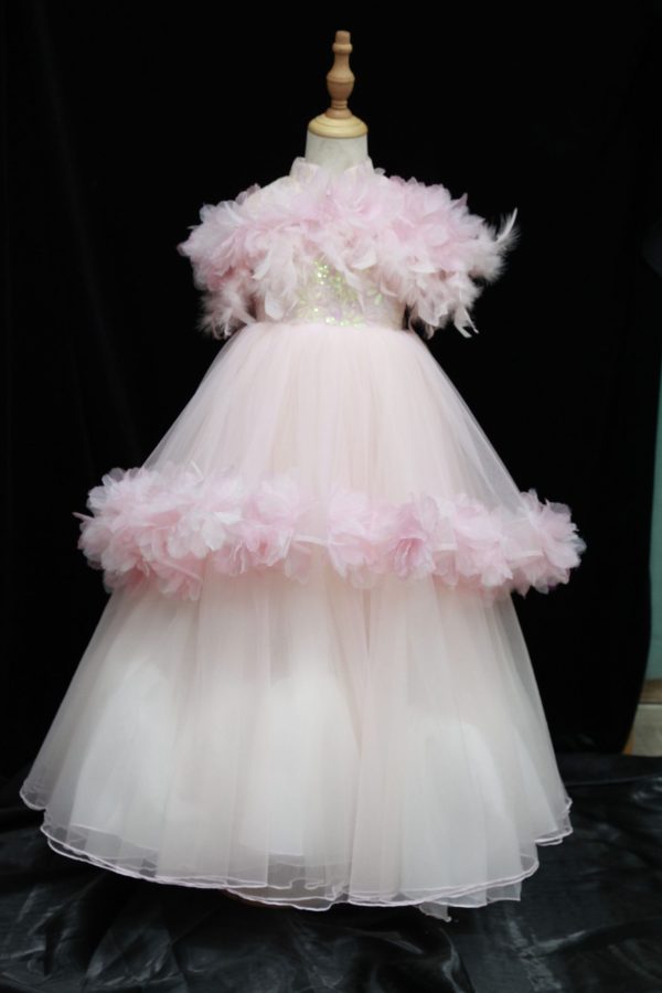 "Jian Shangyun 2025 New Traditional Chinese Style Evening Dress Series for Birthdays"肩上云2025新品国风礼服系列晚礼生日款 (粉色双层花瓣)
