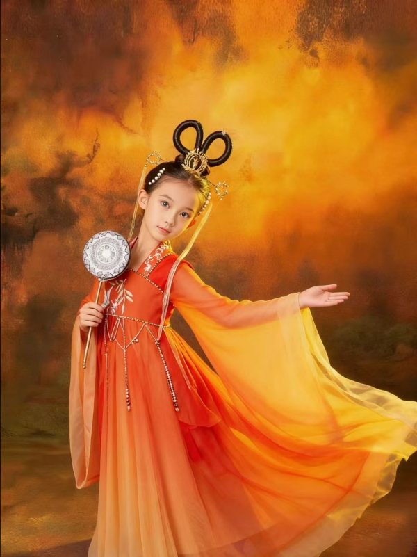 "Shoulder Cloud Children's Formal Dress Performance Costume Fairy Dance Costume High-end Catwalk Performance Heavy Embroidery Girl's Formal Dress"肩上云儿童礼服演出服仙气舞蹈服高端走秀表演重工刺绣女童礼服